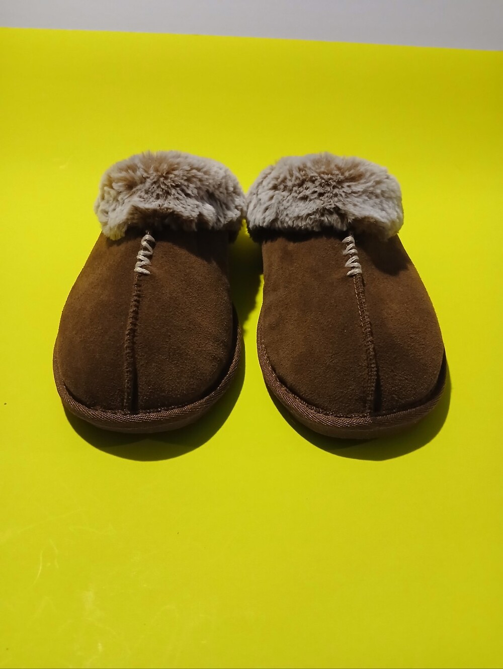 Secret Treasures Ladies Brown Faux Fur Slippers. Size Small. (5-6)